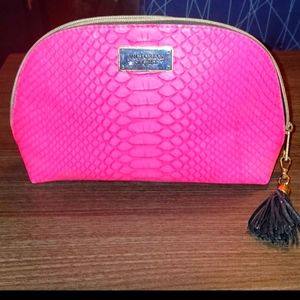 VS PINK CROC STYLE MAKEUP BAG